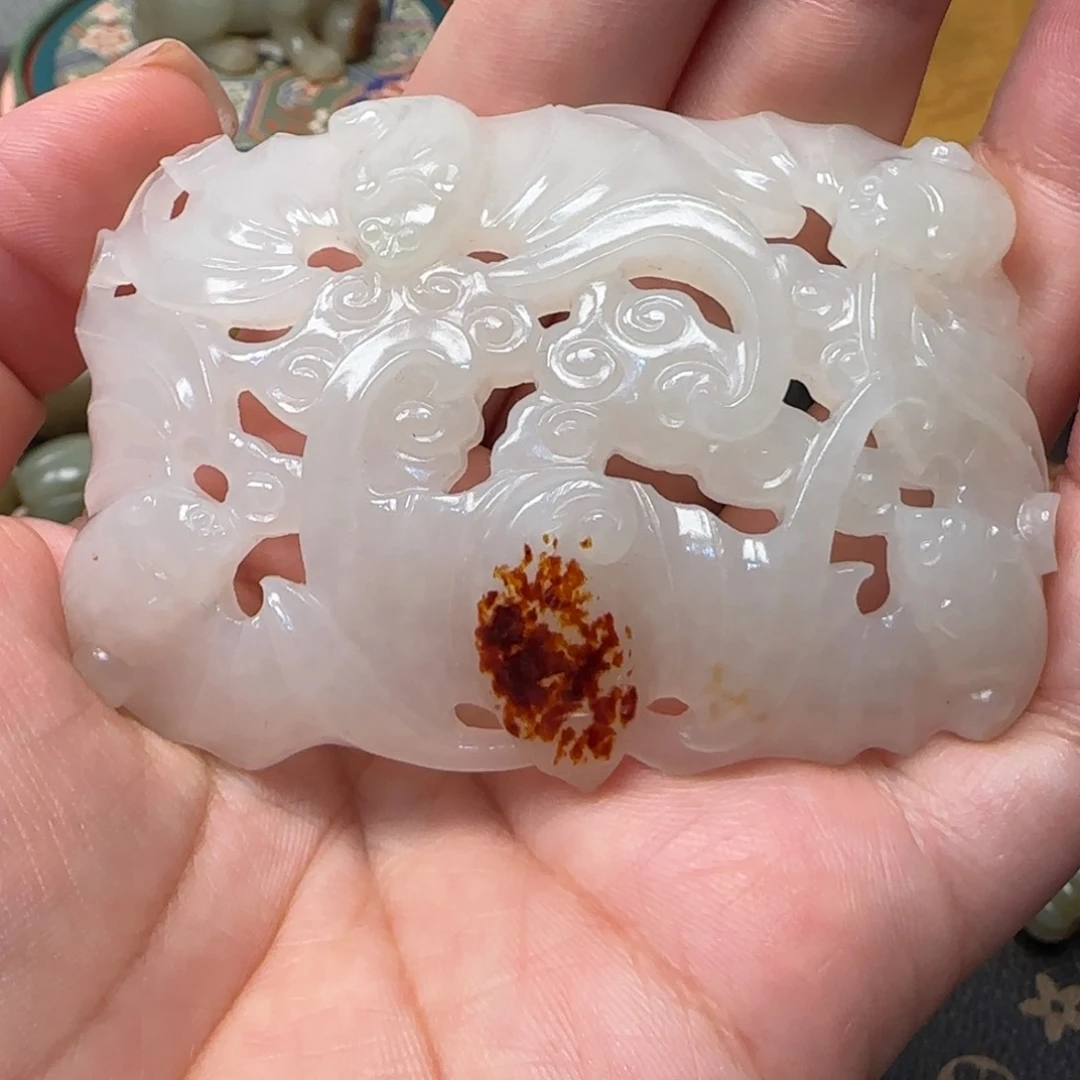 红*阳精美的小挂件