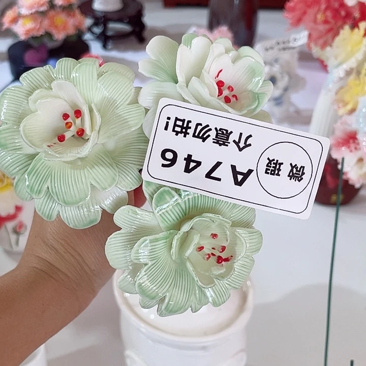 摆件德化工厂陶瓷手工捏花
