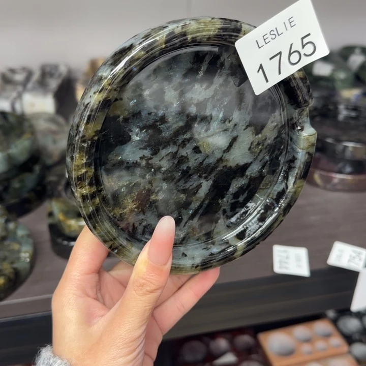 X1765.                  福利