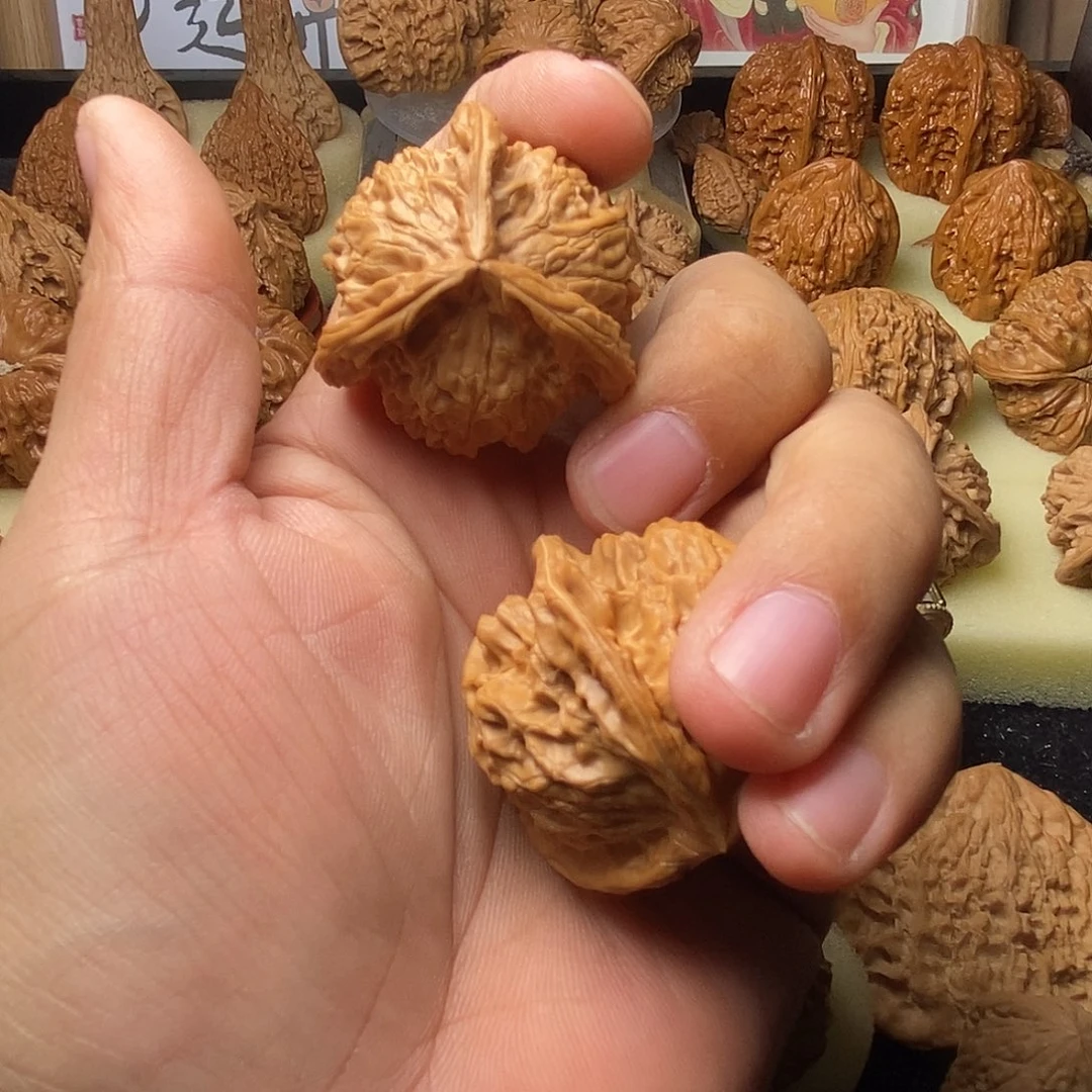 文玩核桃把件爱***茶盘山