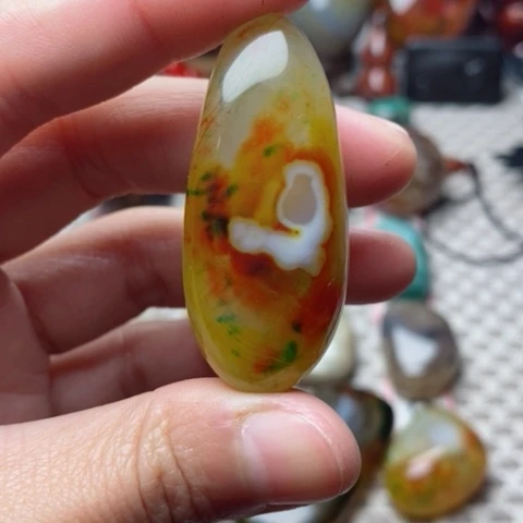 未镶嵌玛瑙/玉髓珠宝奇石