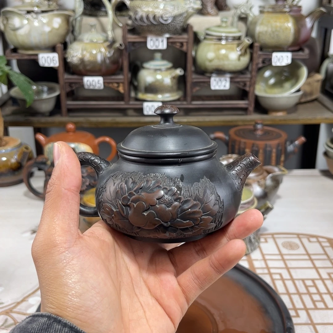 200cc浮雕牡丹花潘壶，建水紫陶