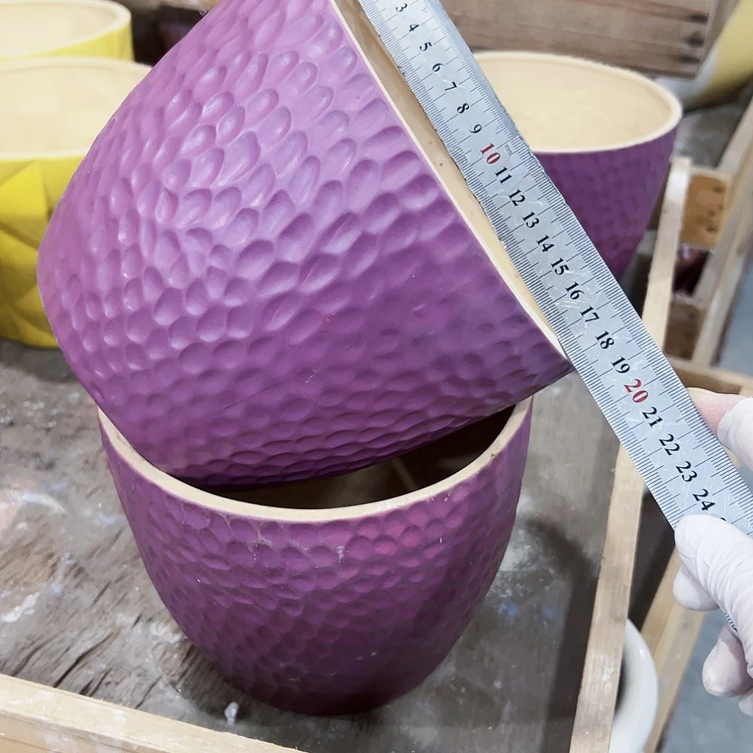 有孔外贸尾单陶瓷花盆凑10米包邮