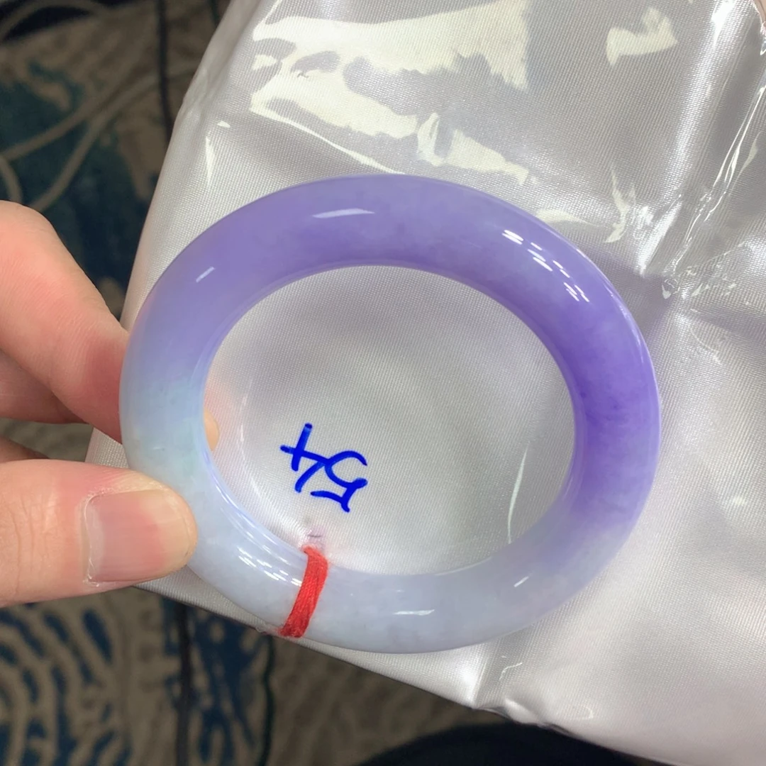 翡翠未镶嵌手镯（圆镯）翡翠