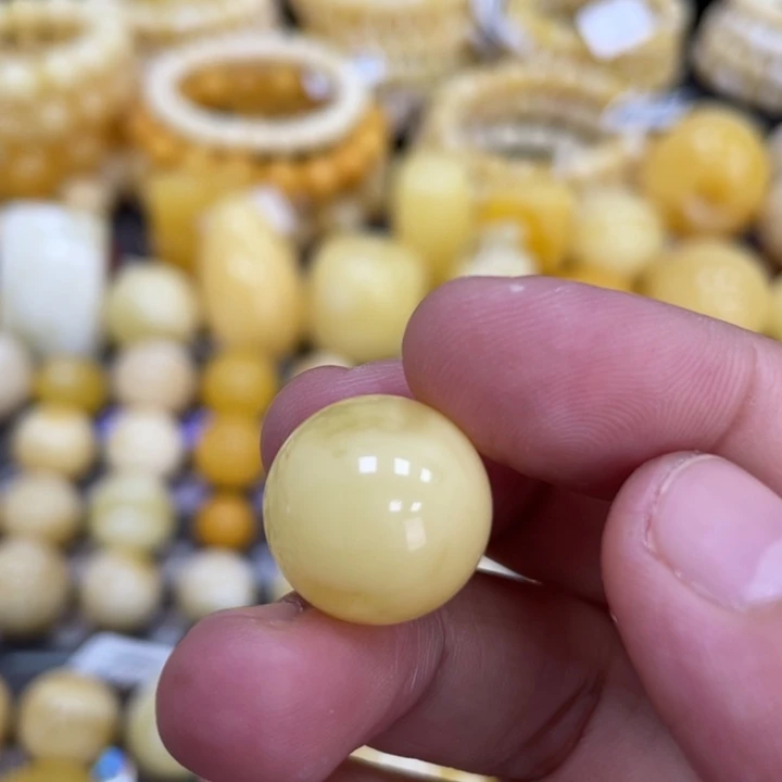 蜜蜡未镶嵌裸石15.8mm福利款