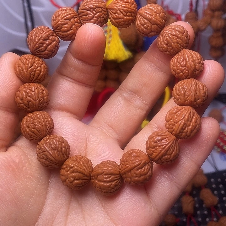 桃核吊坠龙纹桃枭