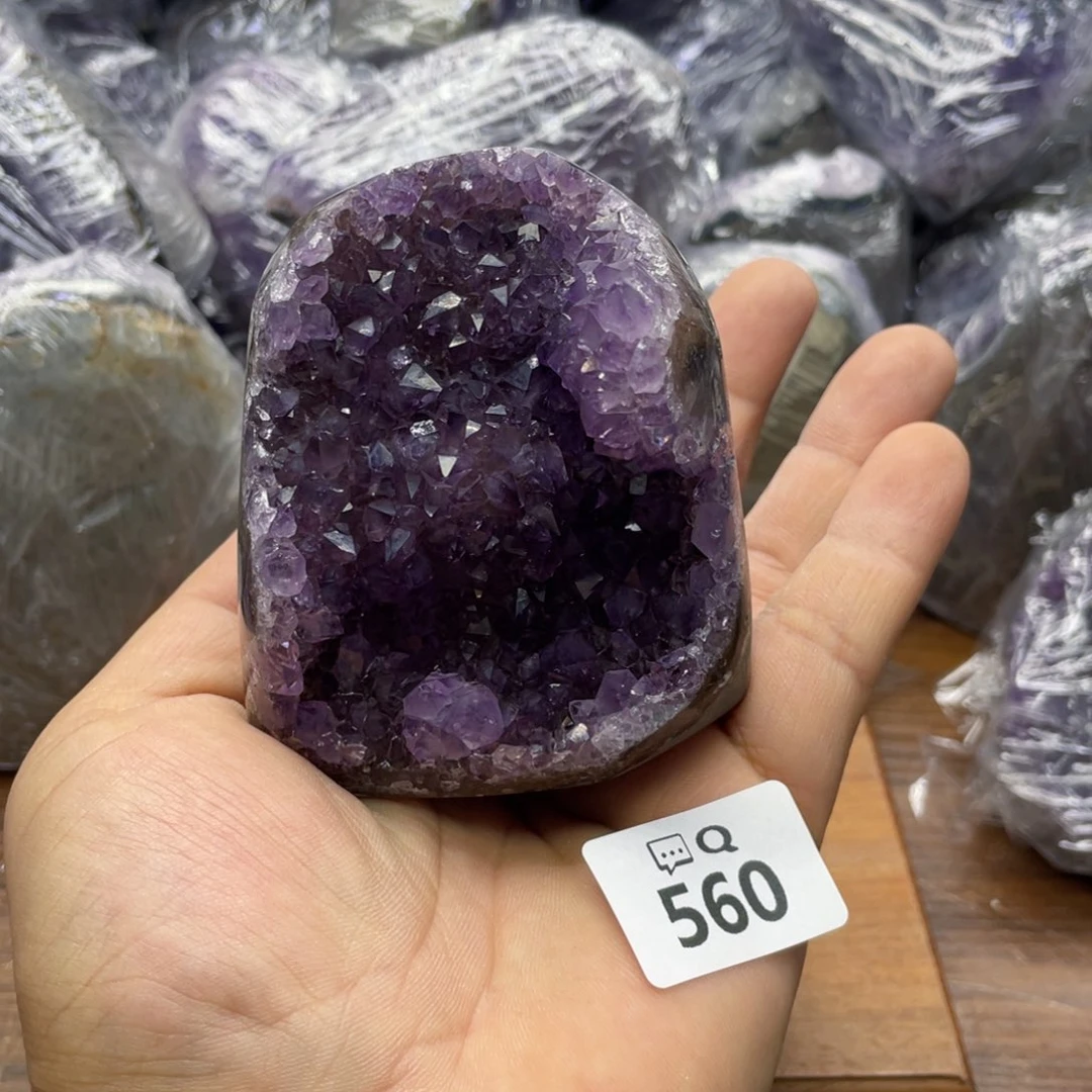 未镶嵌水晶大型摆件（非配饰）