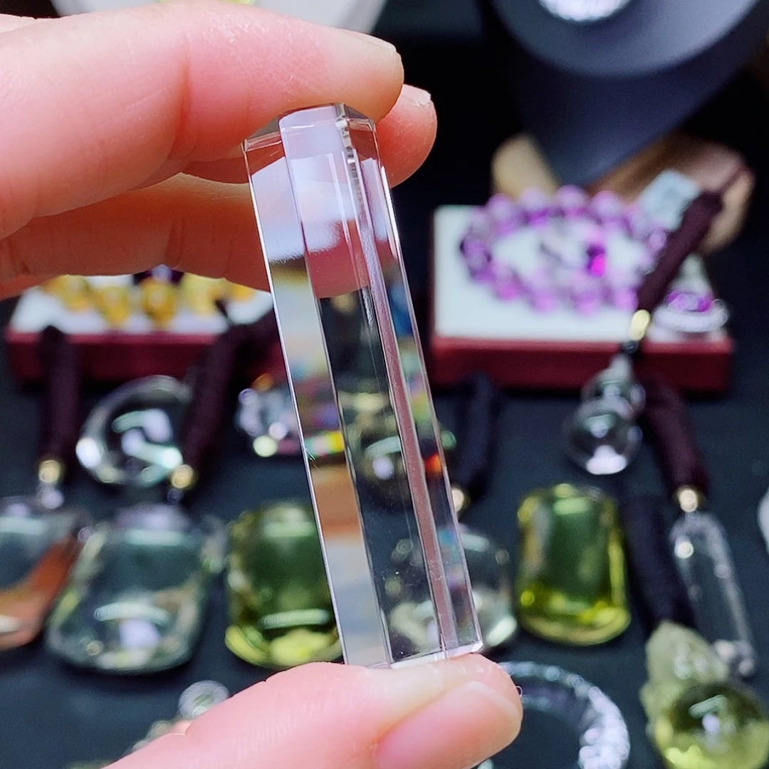 未镶嵌水晶吊坠(赠链)