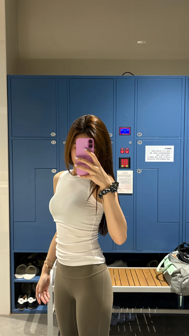 陈椿儿 运动健身速干防震专业跑步薄款内衣背心