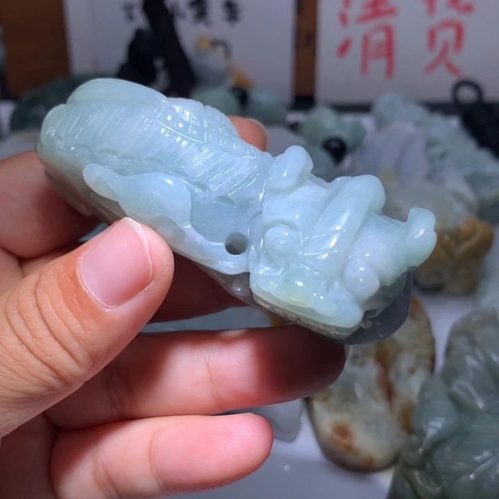 翡翠未镶嵌颈饰保真天然A货翡翠