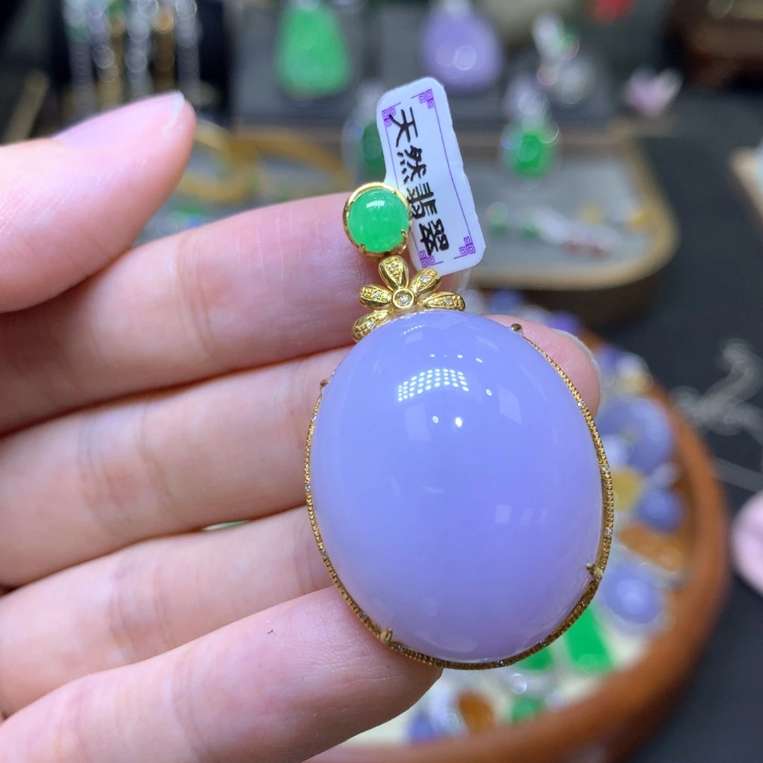 翡翠18K金镶嵌颈饰翡翠吊坠项链