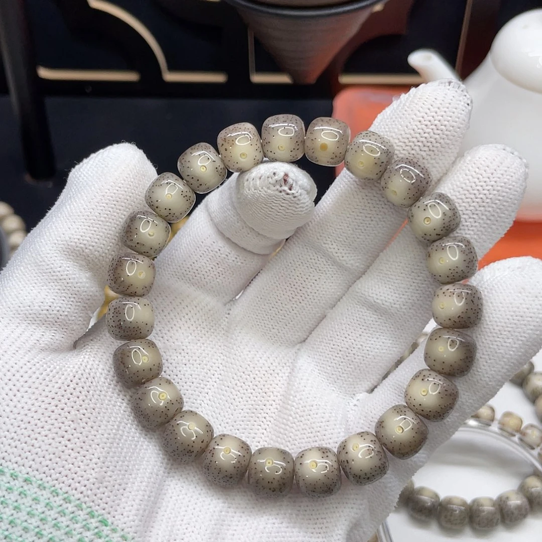 星月菩提吊坠16。10/9黑冰黄金瞳