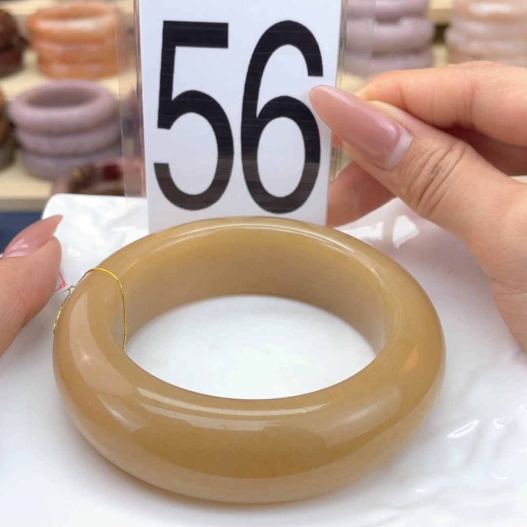 【闪购商品】石英质玉手镯未镶嵌