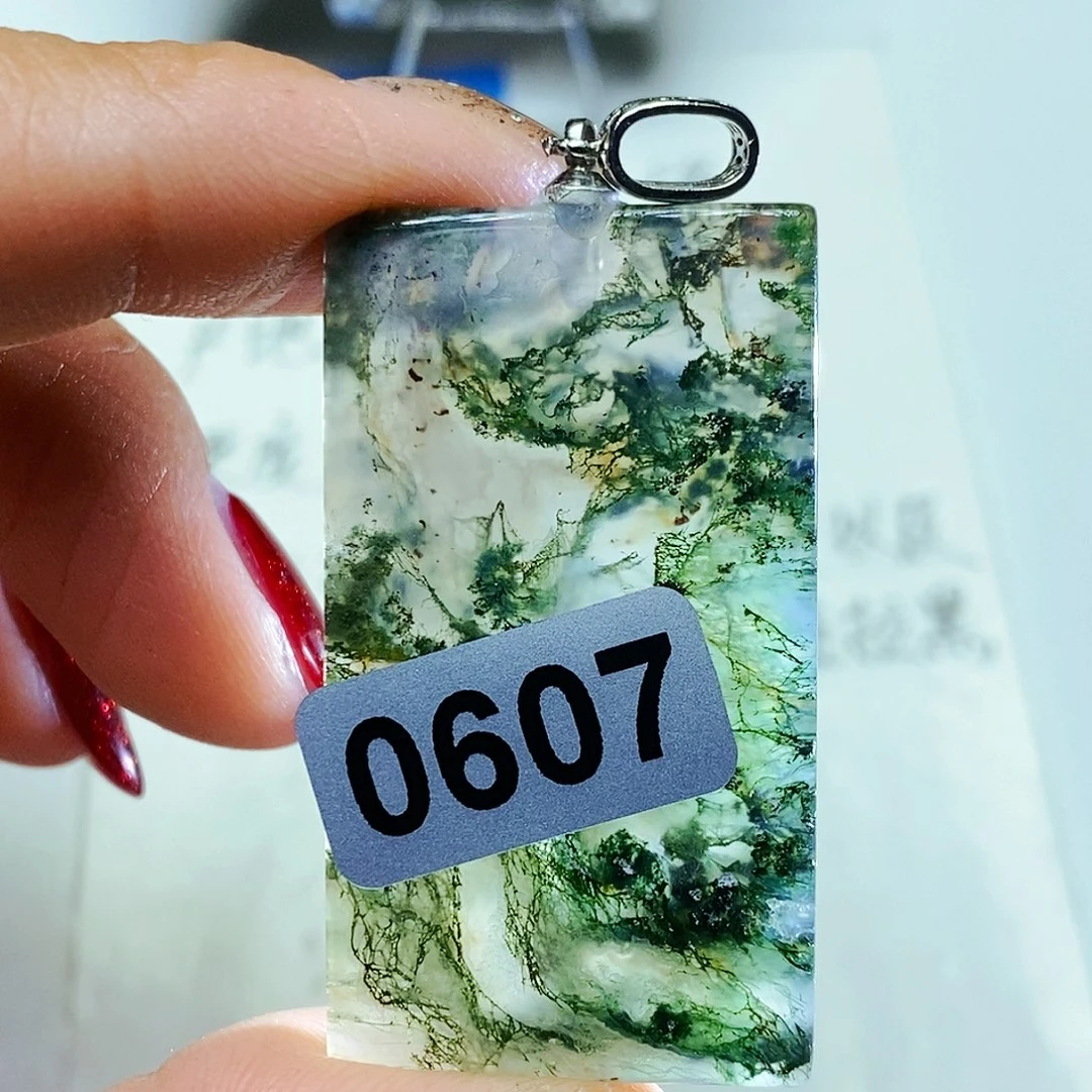 合金颈饰玛瑙/玉髓轻*人