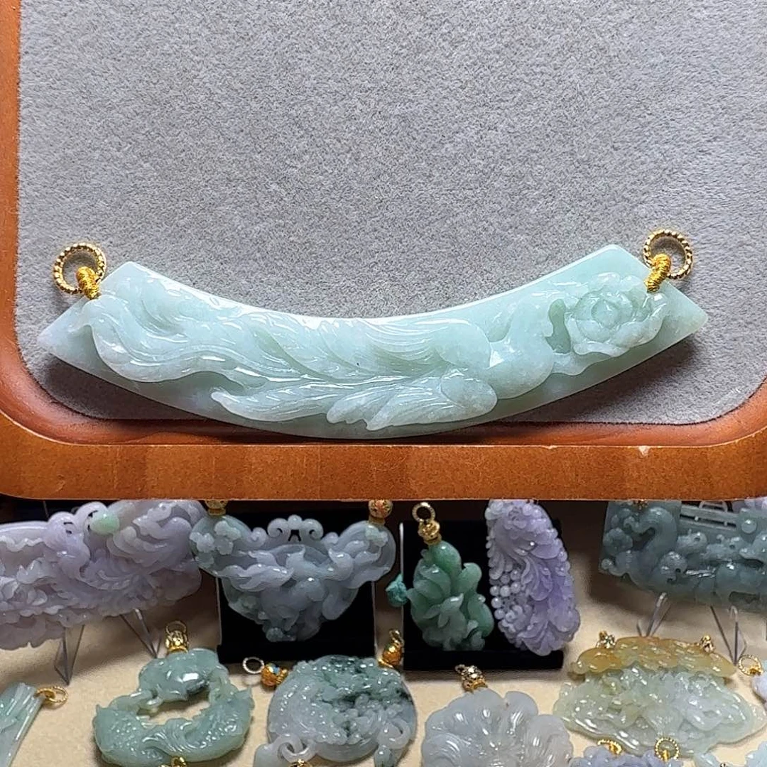 吊坠(赠链)未镶嵌翡翠