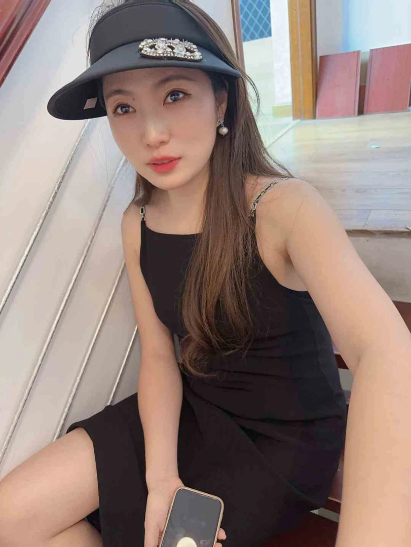 雯雯【99.9❤201-399】南油孤品捡漏时尚百搭女装