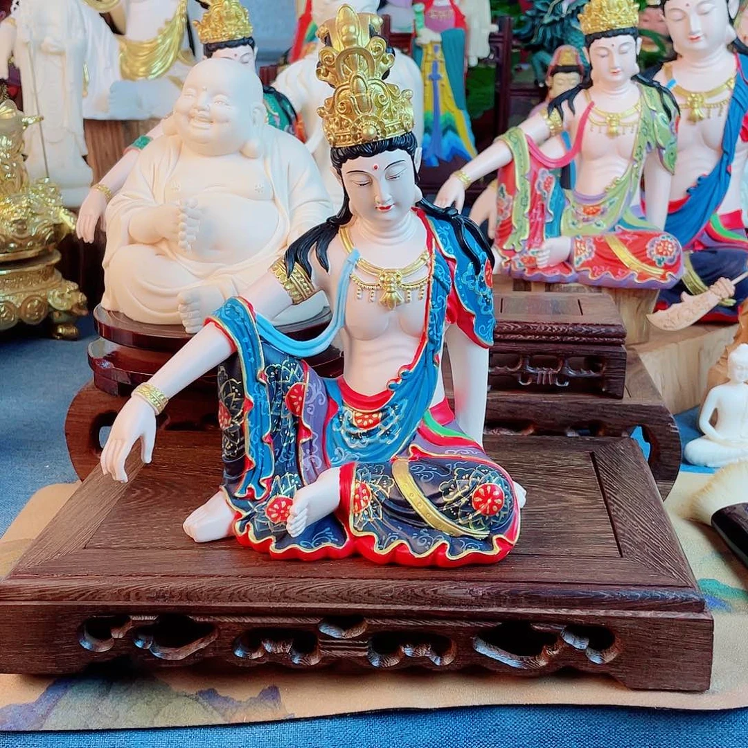 来***了石材自在观音摆件