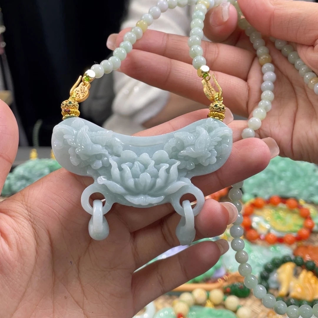 翡翠颈饰未镶嵌代编织
