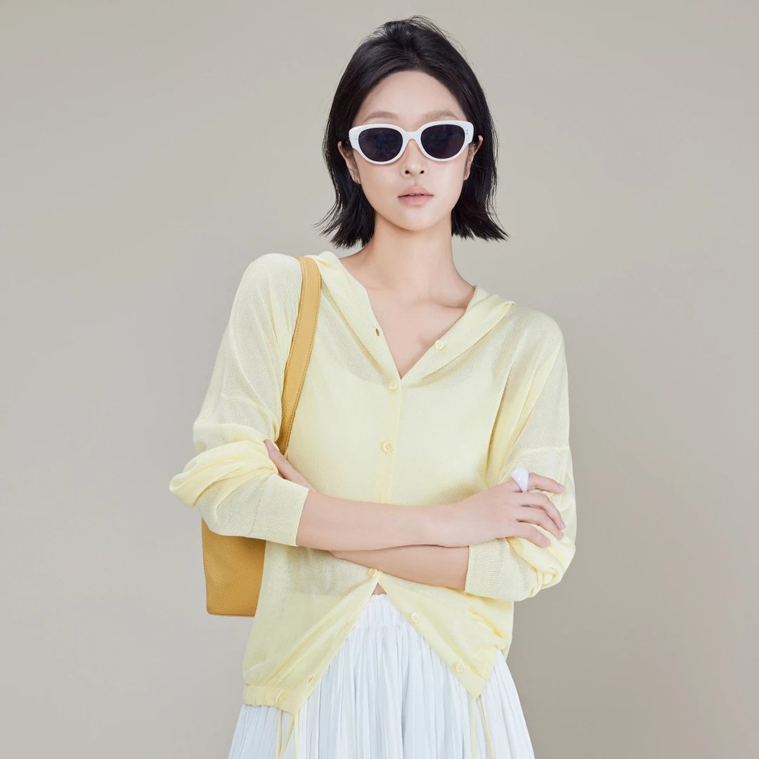 美洋｜云片针织开衫 朦胧微透宽松排扣抽绳连帽上衣