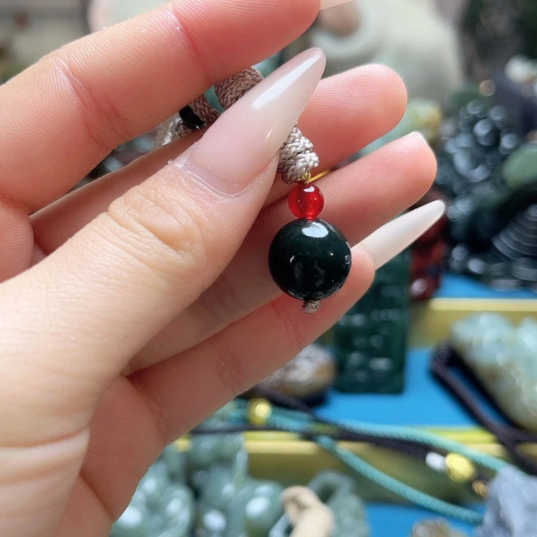 和田玉耳饰未镶嵌