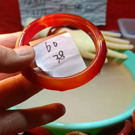 玛瑙/玉髓手镯未镶嵌