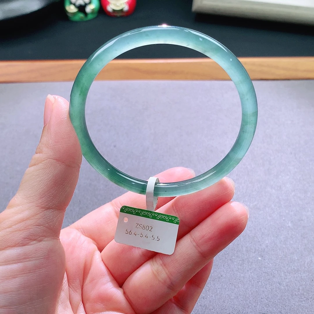 翡翠手镯未镶嵌天然翡翠手镯