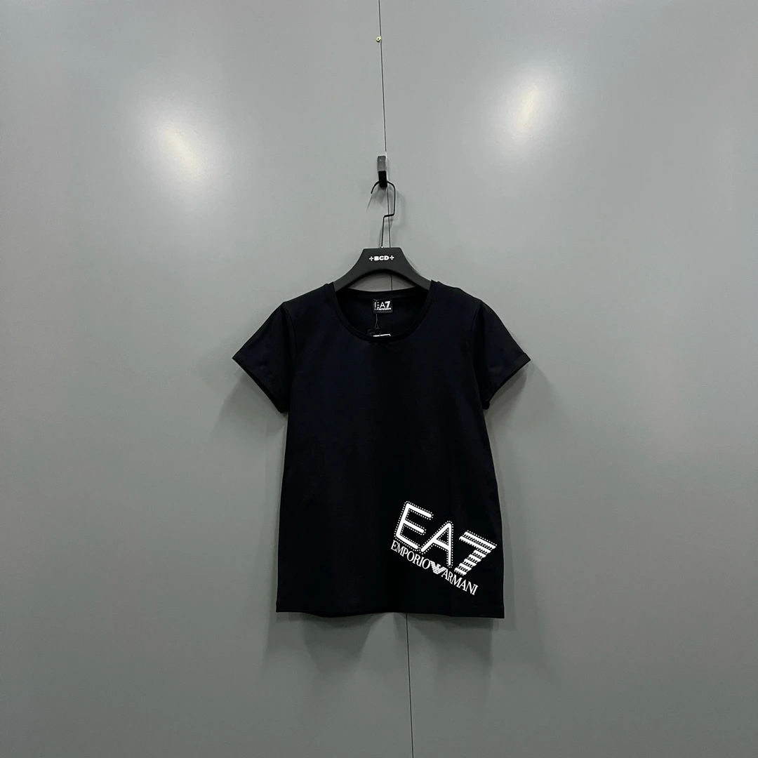 未使用 maje c73 阿玛尼 黑色logo印花短袖 M码 000608