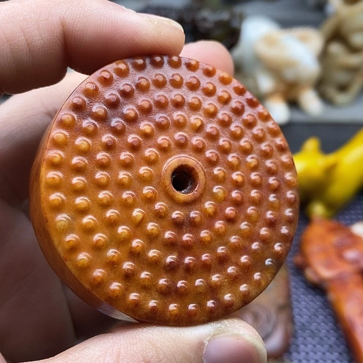 未镶嵌蛇纹石玉颈饰