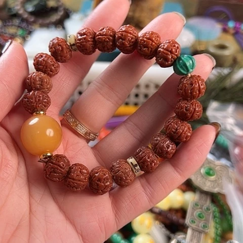 吊坠滴血莲花菩提