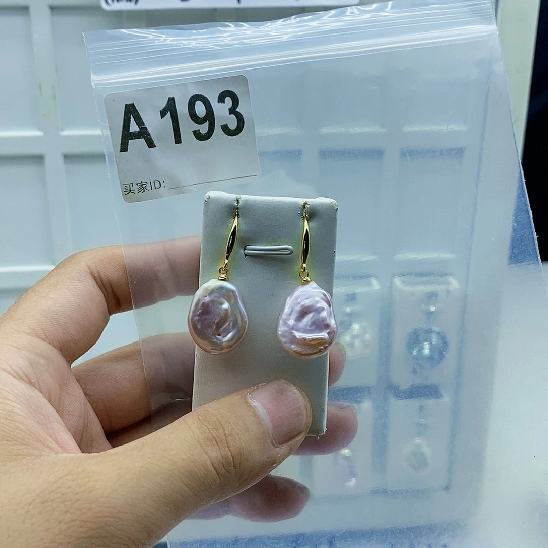 颈饰淡水珍珠合金