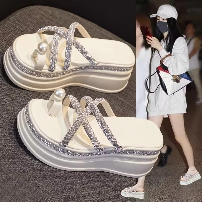 啄木鸟厚底水钻凉拖鞋女士夏季外穿新款松糕软底增高爆款网红拖鞋