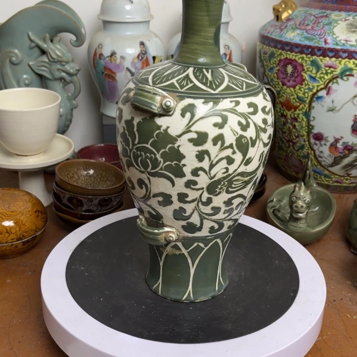 紫砂花瓶瓷器瓷器