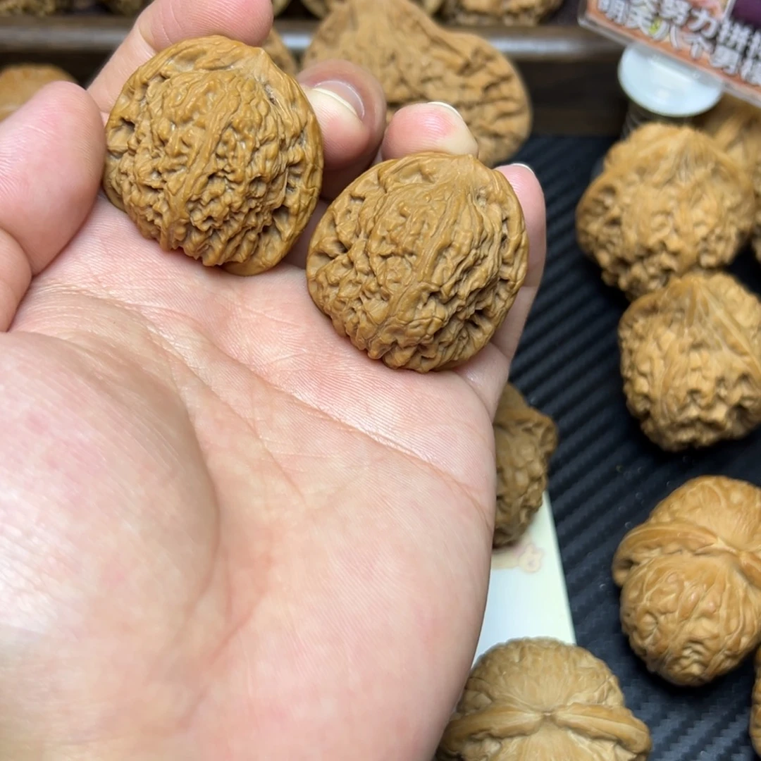 吊坠文玩核桃南疆石