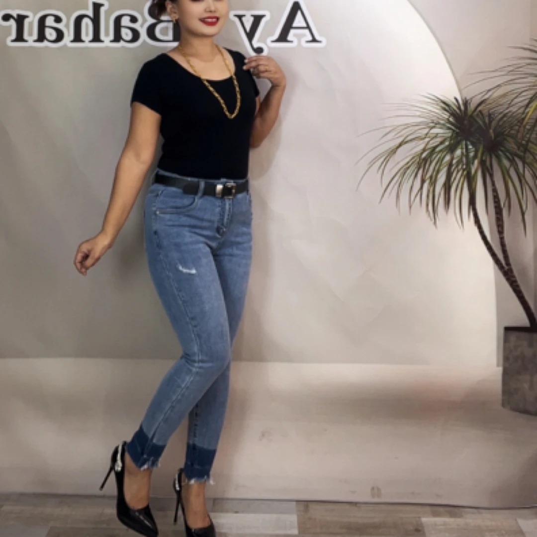 puxkak kar 6050春夏破洞牛仔裤女弹力紧身显瘦小直筒裤