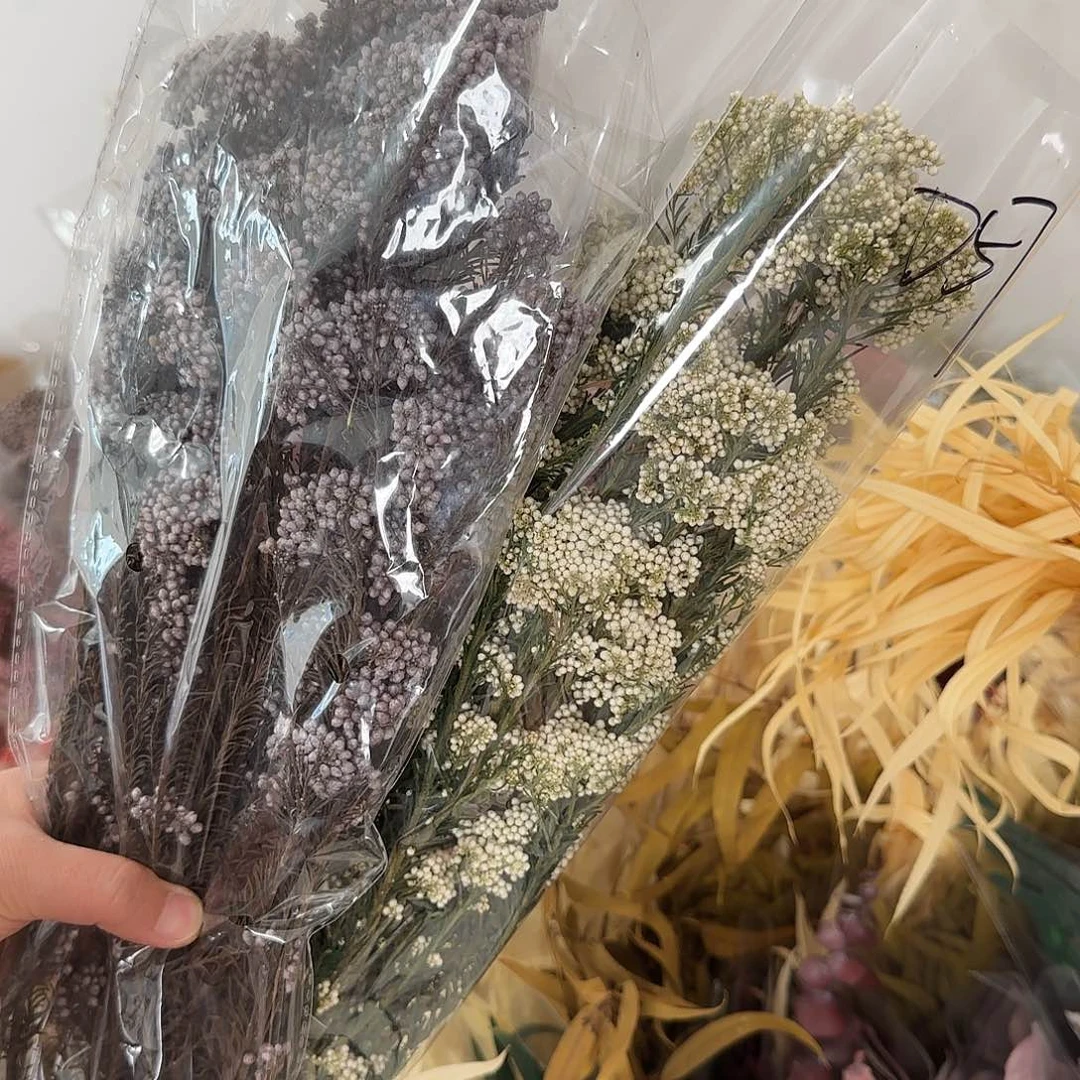 K85号2束小米花1灰1白