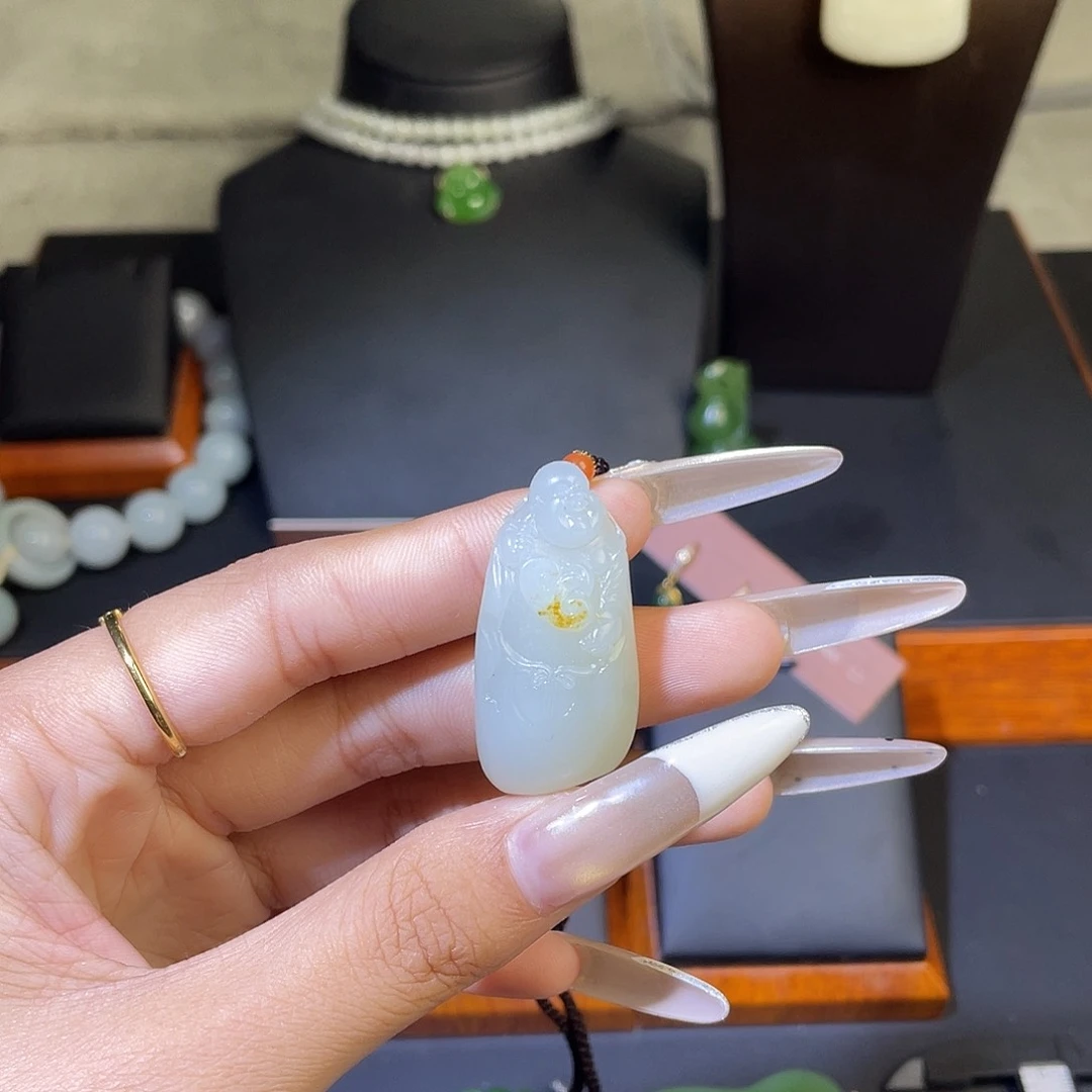 颈饰未镶嵌和田玉