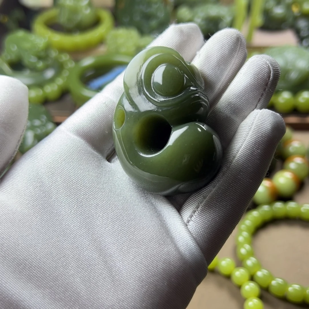 岫岩老玉（透闪石质玉）未镶嵌挂件