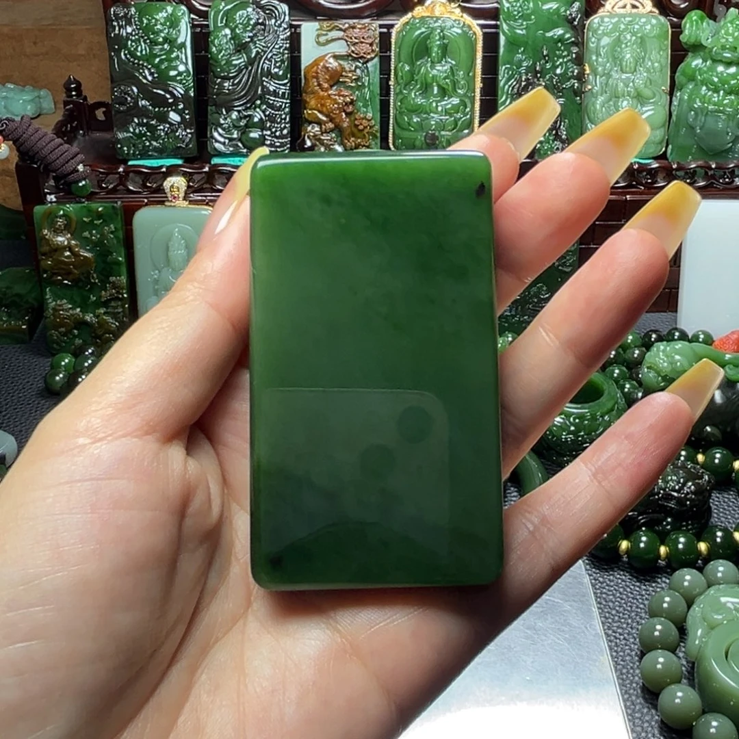 和田玉未镶嵌颈饰烟***?