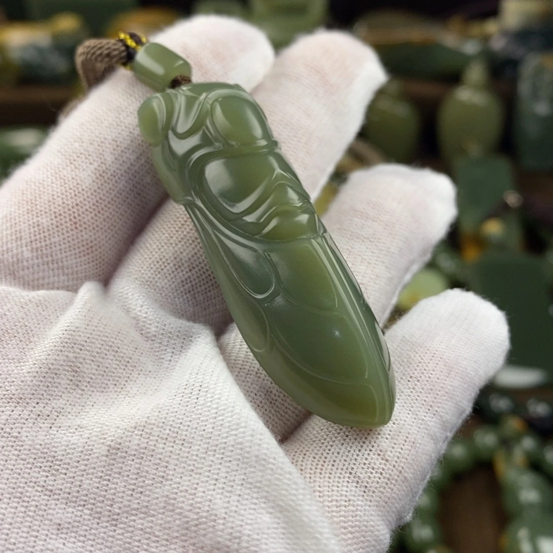 岫岩老玉（透闪石质玉）未镶嵌颈饰