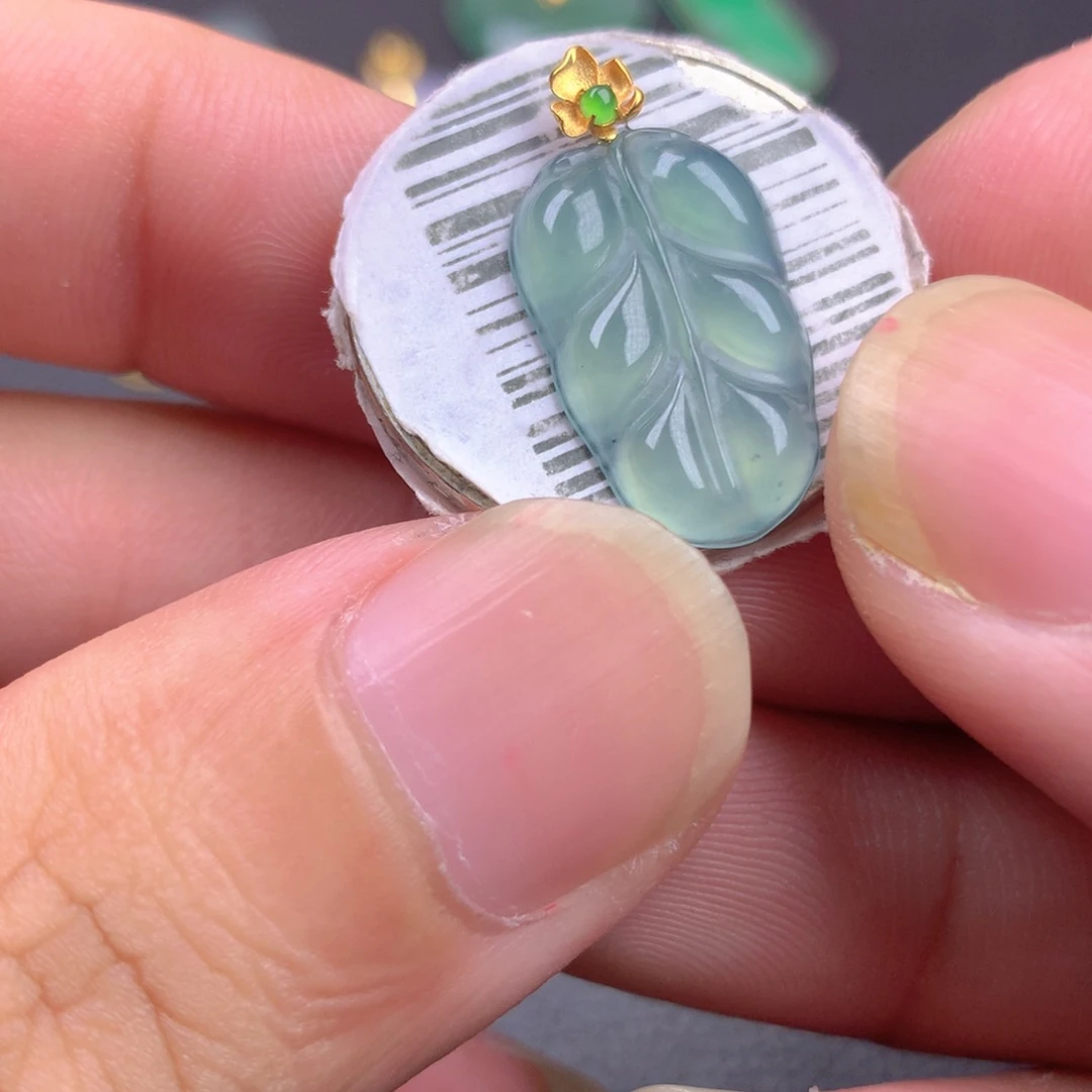 【闪购商品】翡翠18K金镶嵌颈饰翡翠