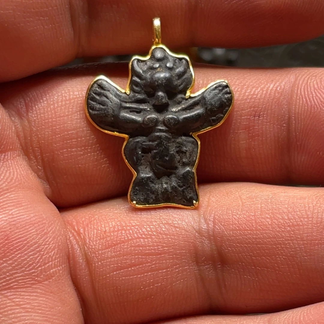 一***吃琉璃手工艺品托佳材质，磨损漂亮