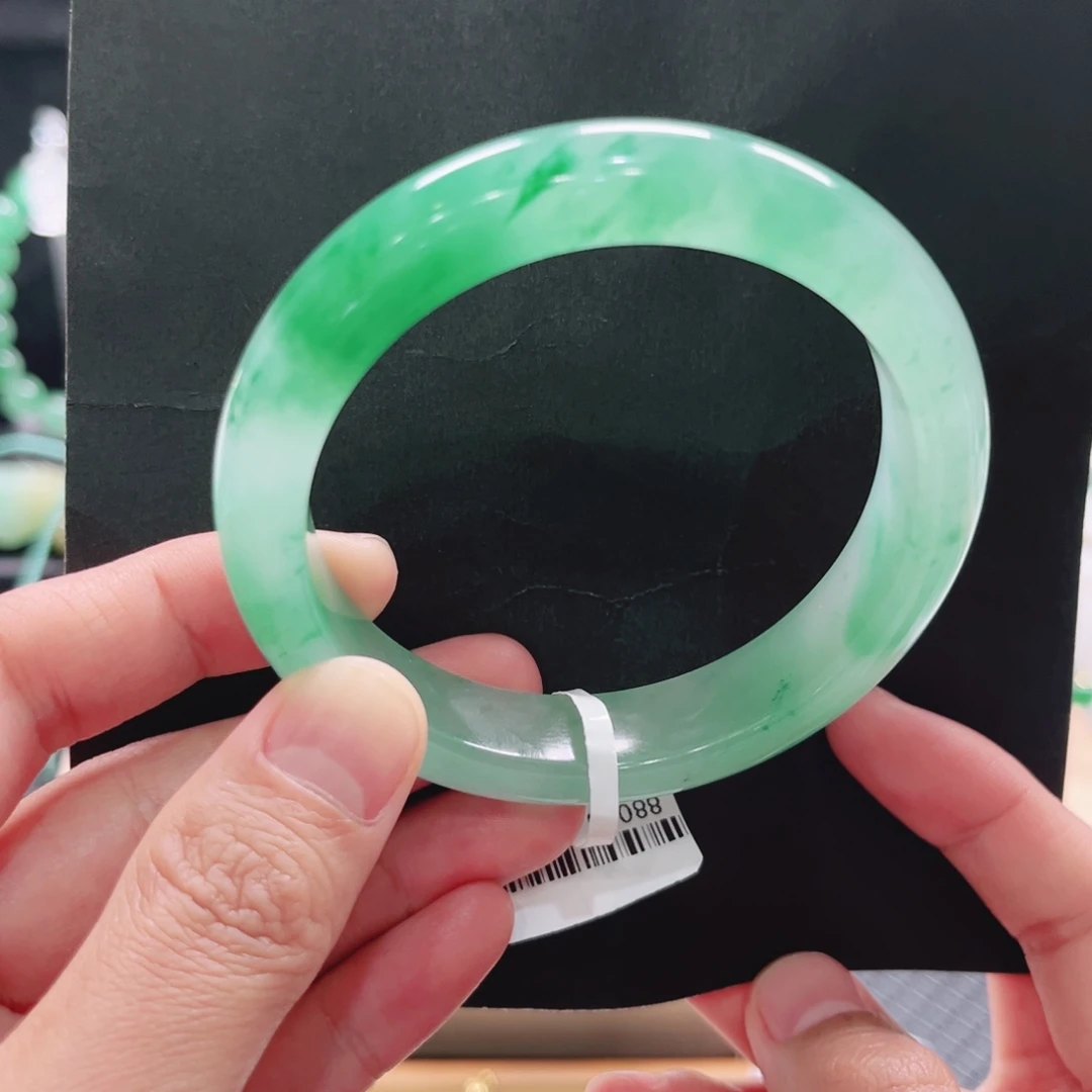 石英质玉未镶嵌手镯57