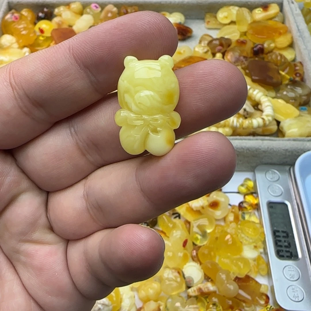 琥珀未镶嵌裸石2.46克