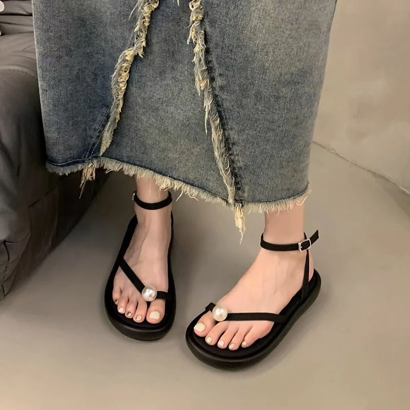 新款厚底罗马凉鞋女夏季百搭休闲时尚韩版学生党轻便沙滩鞋纯色镂