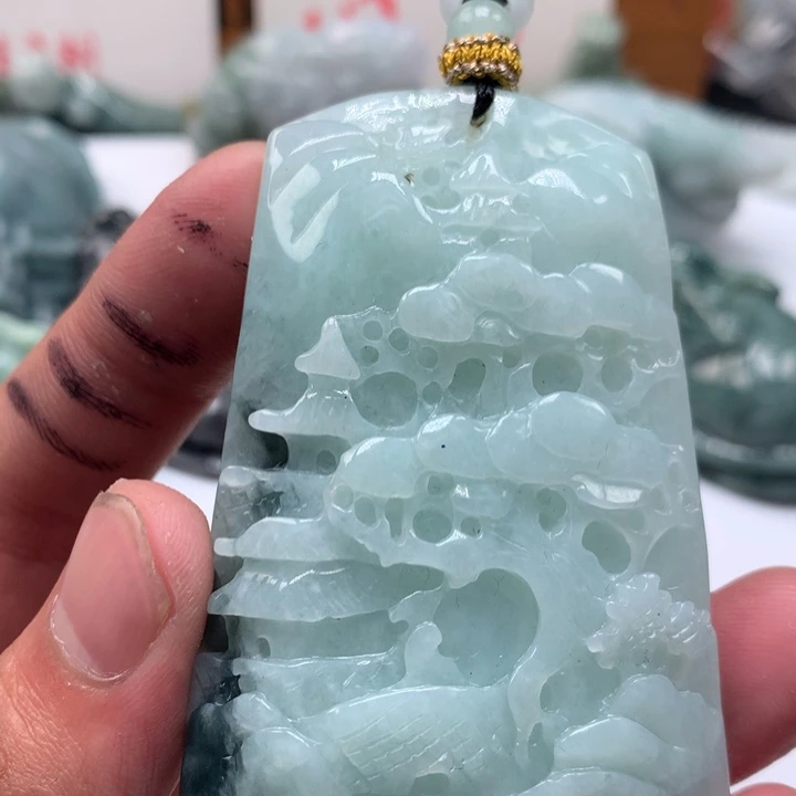 翡翠未镶嵌颈饰保真天然a货翡翠