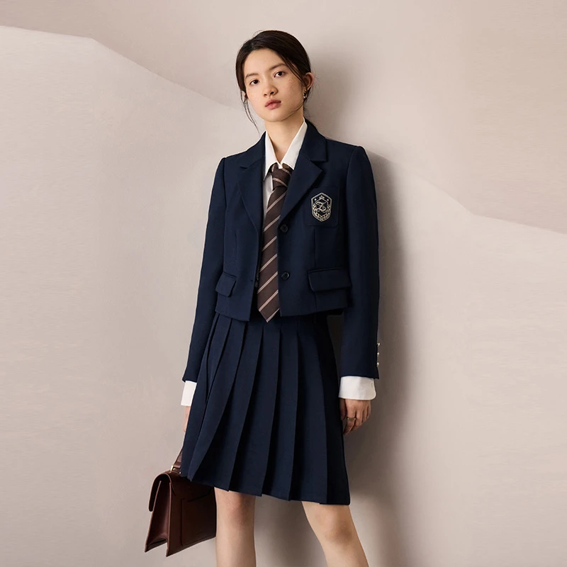 自巧小个子女装穿搭减龄学院风时尚套装短西装马甲半裙23ZQ93106