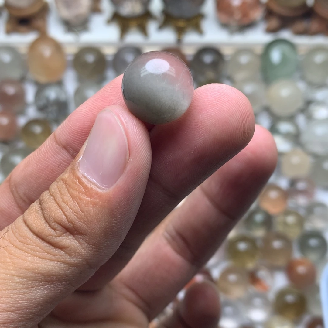 玩***空未镶嵌珠宝半成品水晶灰兔毛球