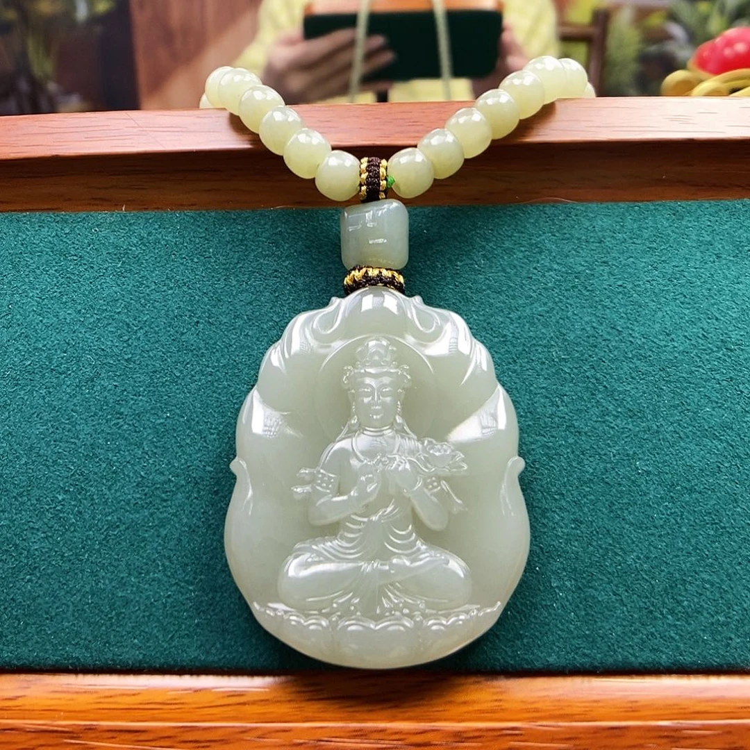 和田玉未镶嵌颈饰004属马佩戴大势至菩萨