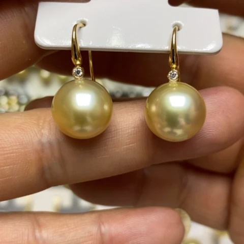 海水珍珠耳饰18K金镶嵌