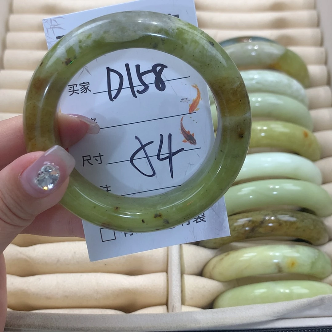 【闪购商品】未镶嵌蛇纹石玉手镯